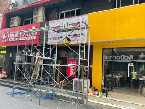 郑州制作广告招牌如何避免它发黄？